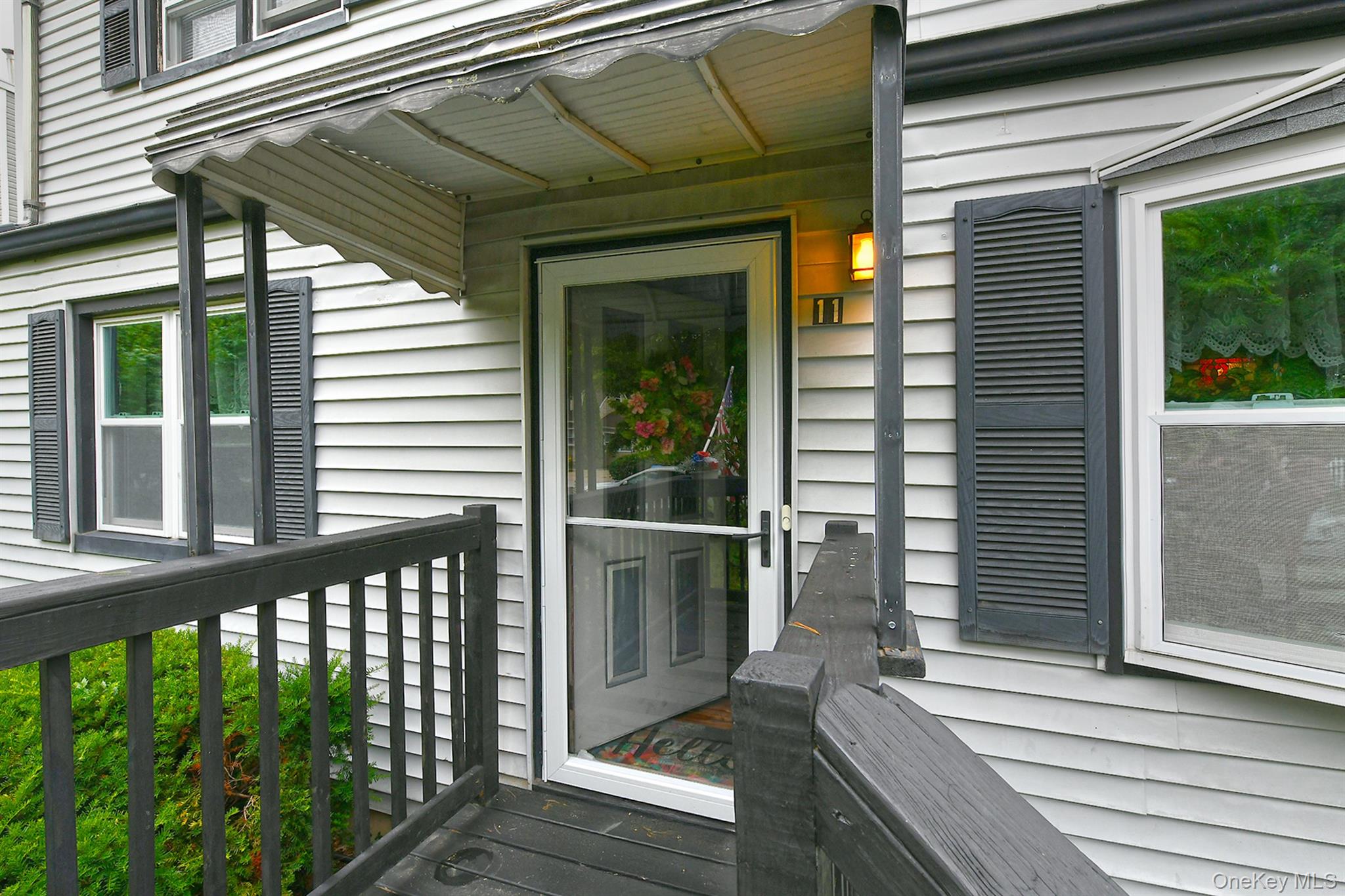 4th image of 11 Bonnybill Dr, Brookhaven, NY 11720 | MLS# 1023083