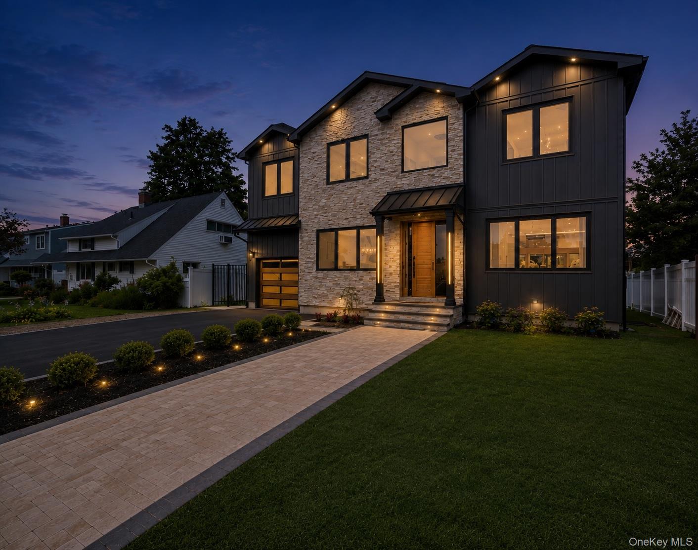 2nd image of 28 Choir Ln, Hempstead, NY 11590 | MLS# 1023136