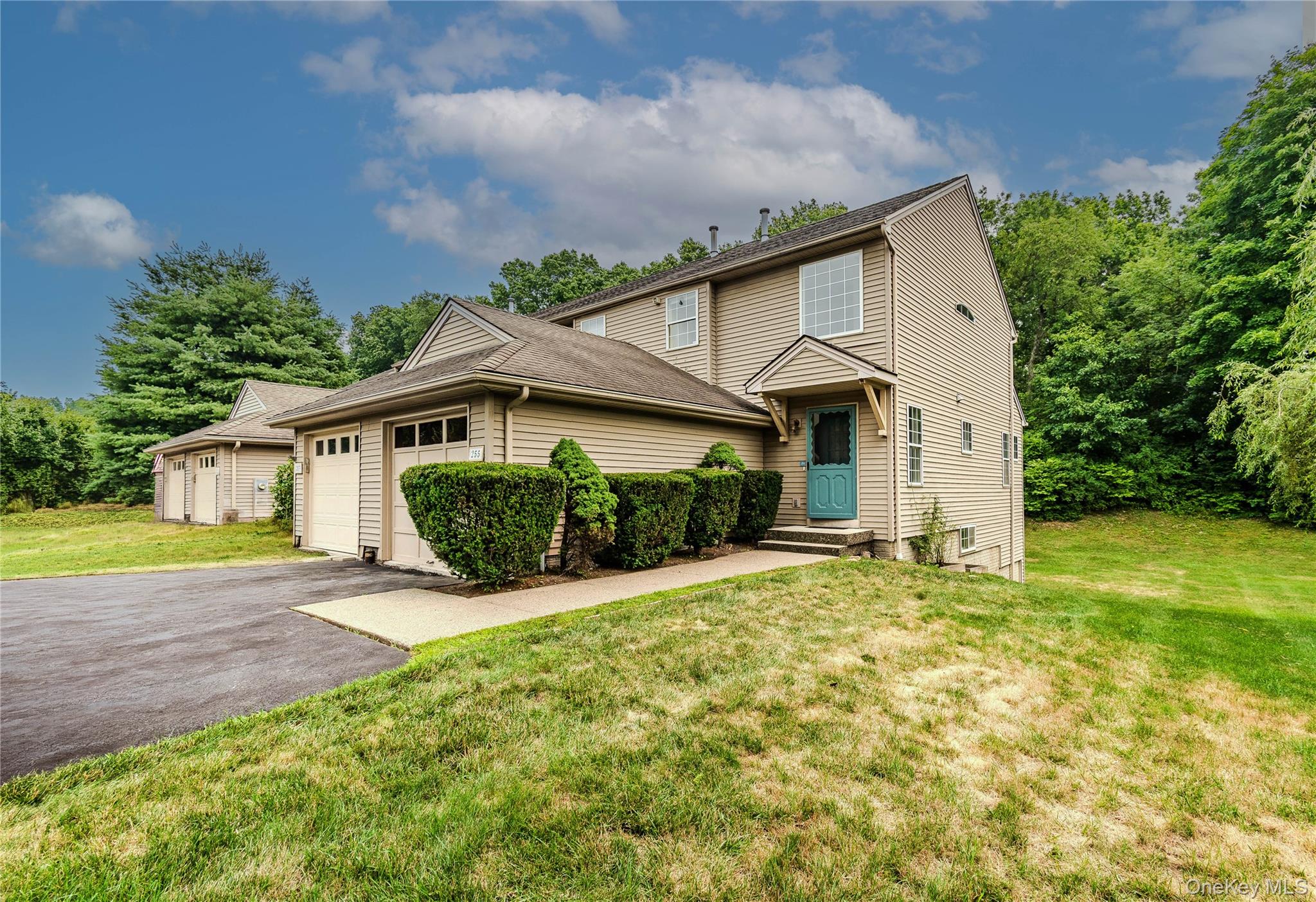 1st image of 255 Crestwood Ct, Fishkill, NY 12524 | MLS# 1023155