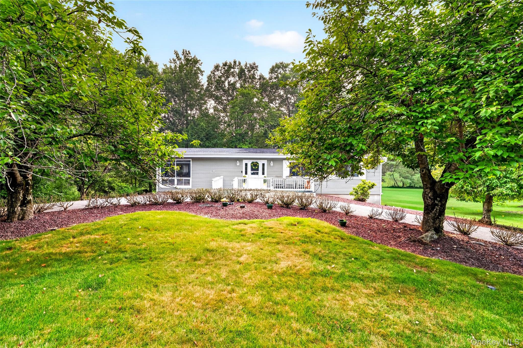 1st image of 105 Robinhood Ln, Clarkstown, NY 10994 | MLS# 1023225