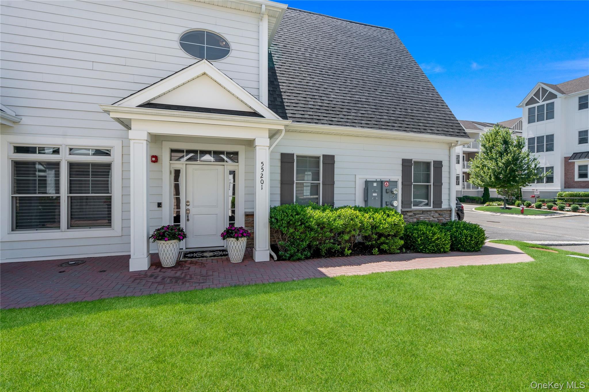 2nd image of 55201 Spruce Pond Cir, Oyster Bay, NY 11803 | MLS# 1023283