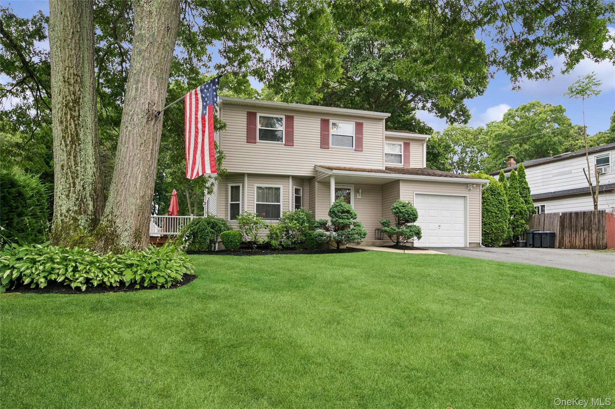 4th image of 36 Champlin St, Brookhaven, NY 11779 | MLS# 1023306