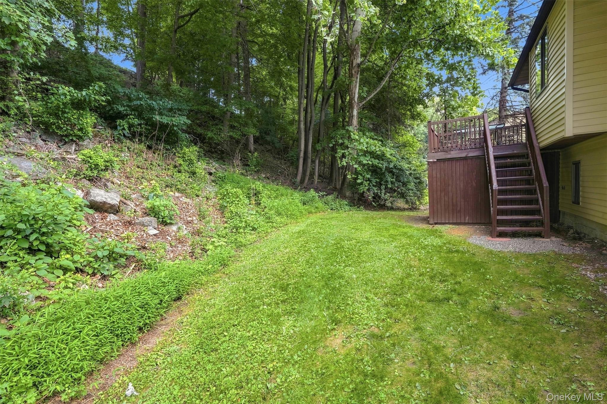 33rd image of 107 Sutton Park Rd, Poughkeepsie (town), NY 12603 | MLS# 1023468