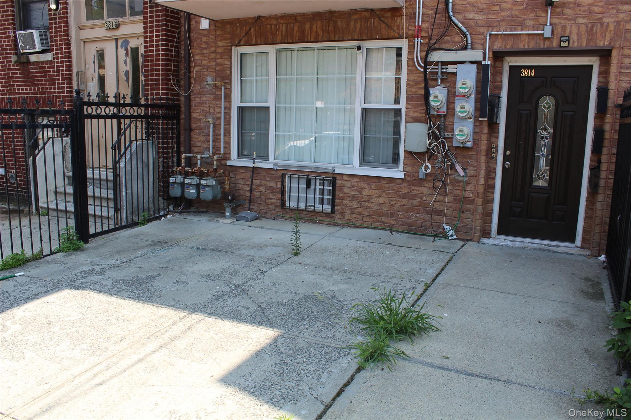 3rd image of 3814 Barnes Ave, New York, NY 10467 | MLS# 1023477