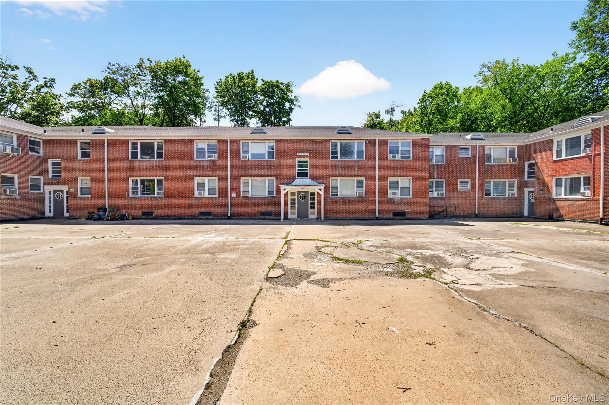 Listing Photo 5 - Condo for sale in building located at 205 W Post Rd, White Plains, NY 10606 - Unit #1N