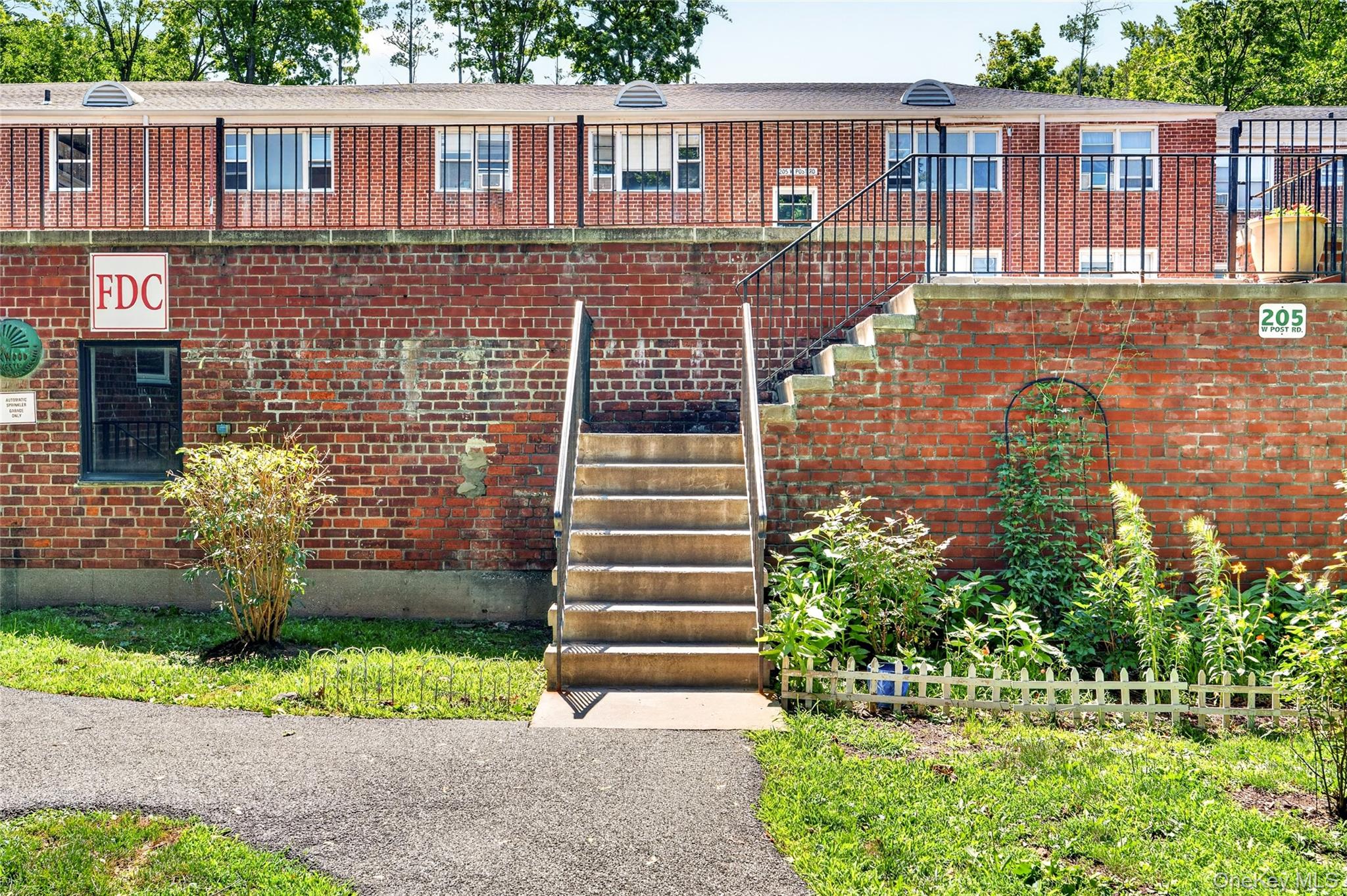 Listing Photo 4 - Condo for sale in building located at 205 W Post Rd, White Plains, NY 10606 - Unit #1N