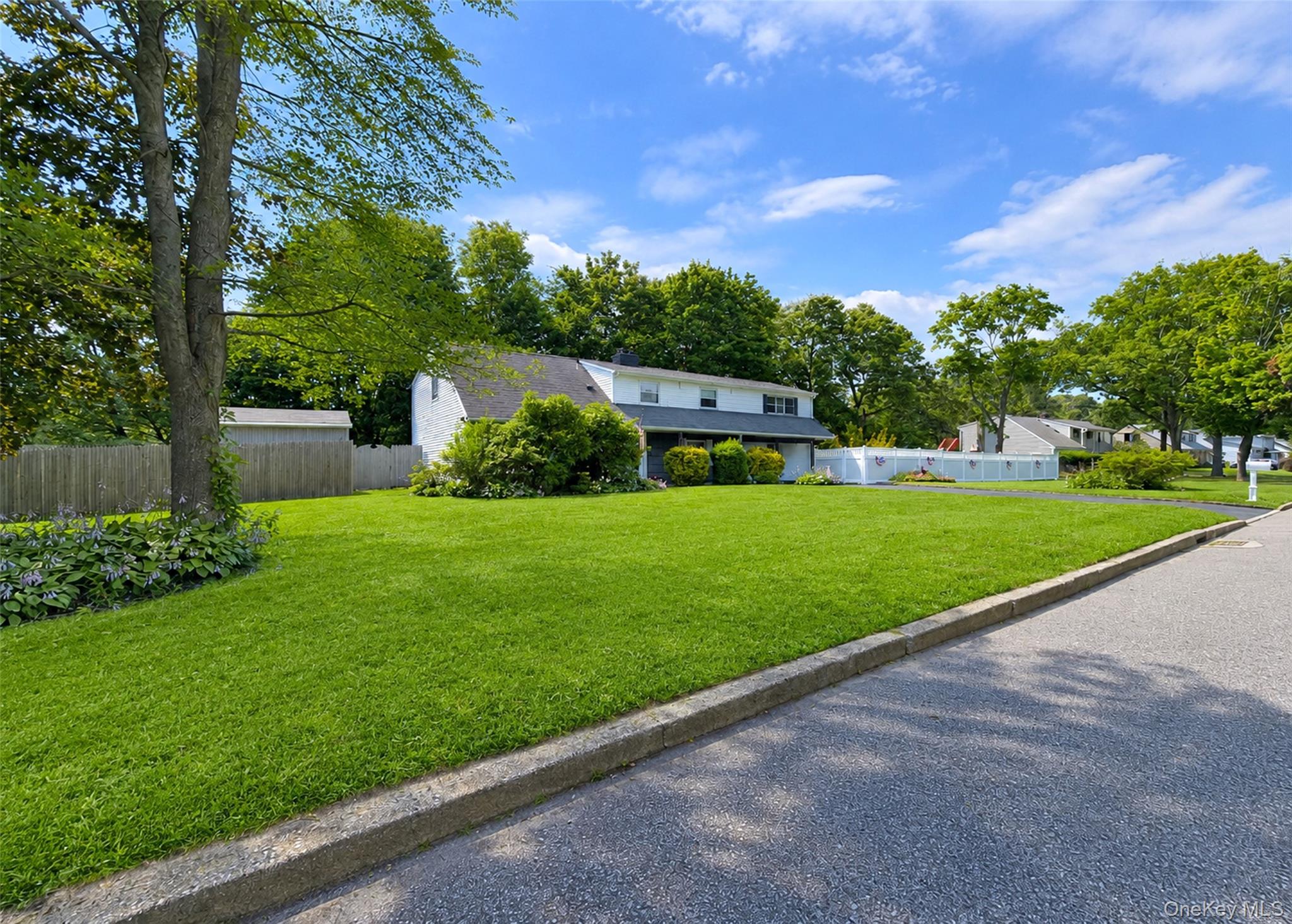 2nd image of 30 Hackberry Ln, Brookhaven, NY 11741 | MLS# 1023593