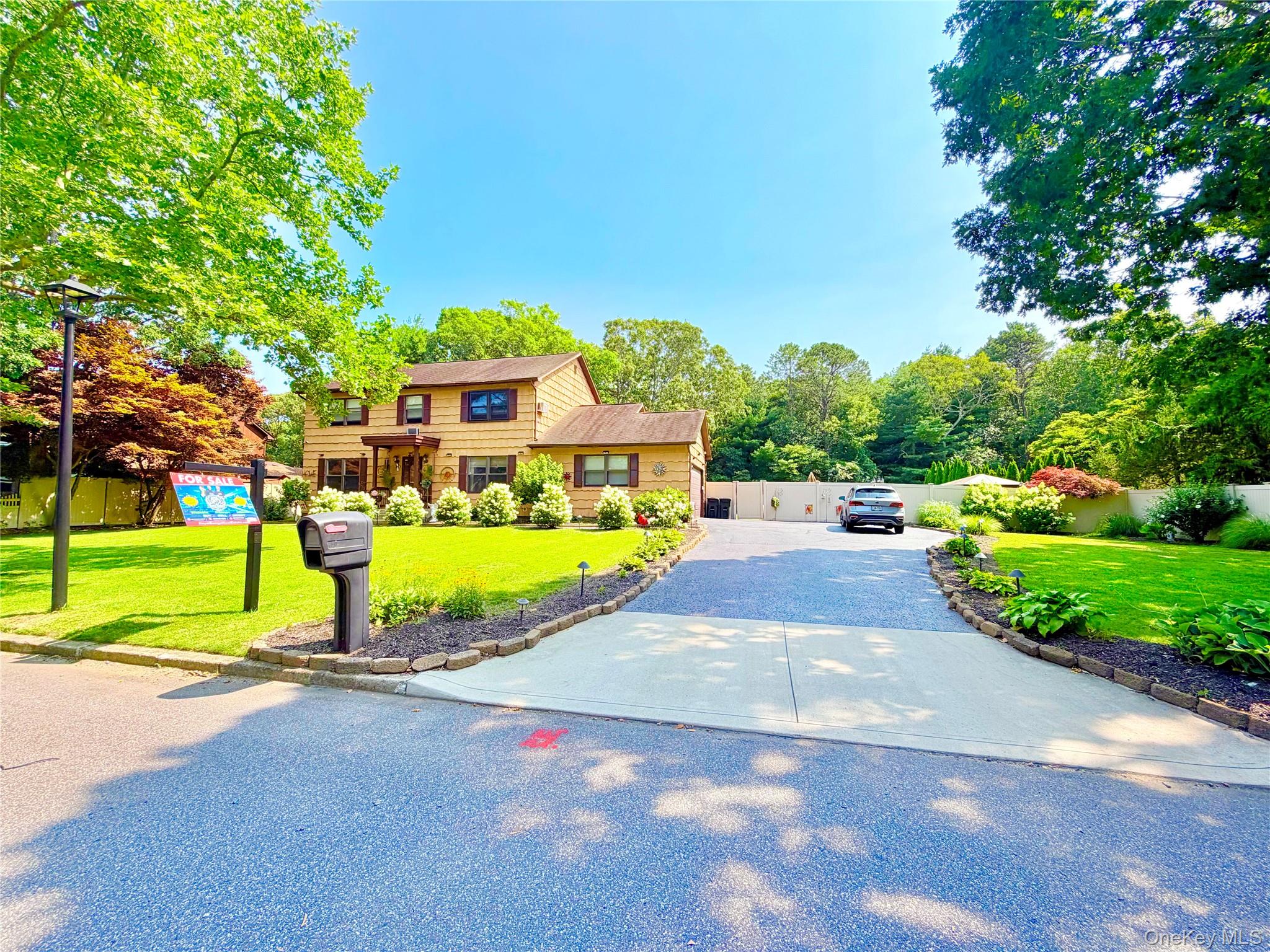1st image of 4 John Vincent Ct, Brookhaven, NY 11720 | MLS# 1023663