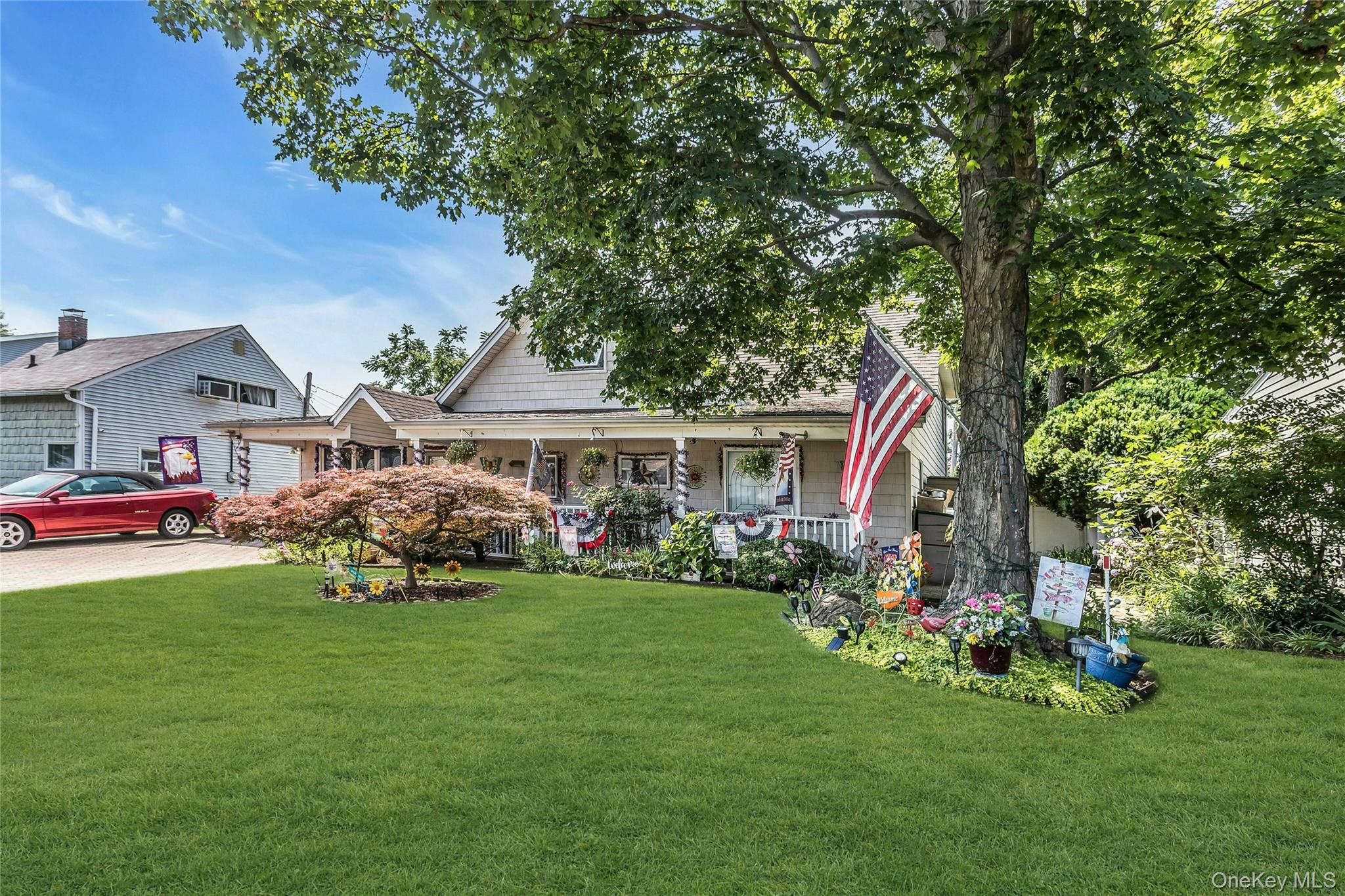3rd image of 18 Hedge Ln, Hempstead, NY 11590 | MLS# 1023718