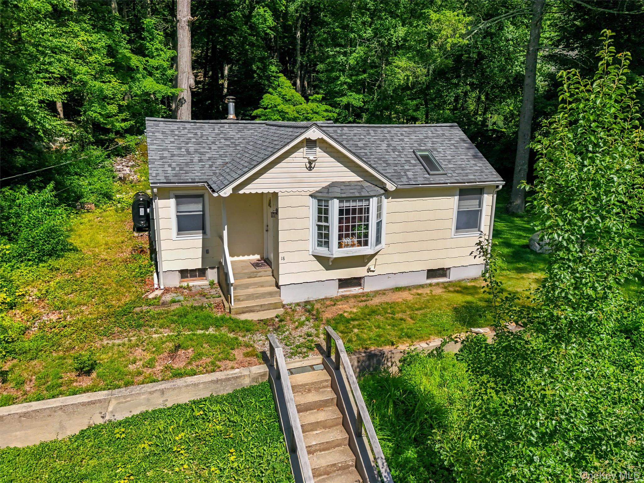 1st image of 18 Winnebago Rd, Putnam Valley, NY 10579 | MLS# 1023971