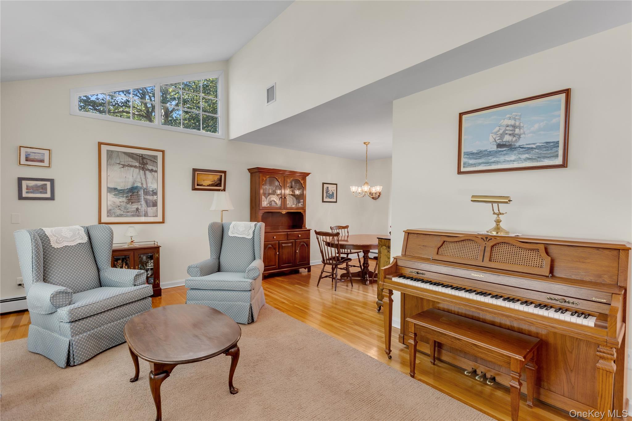 3rd image of 6 Primrose Ln, Huntington, NY 11743 | MLS# 1023983