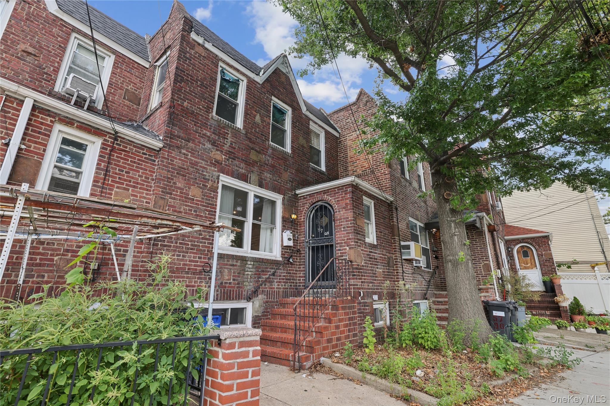 3rd image of Mazeau St St, New York, NY 11378 | MLS# 1024045