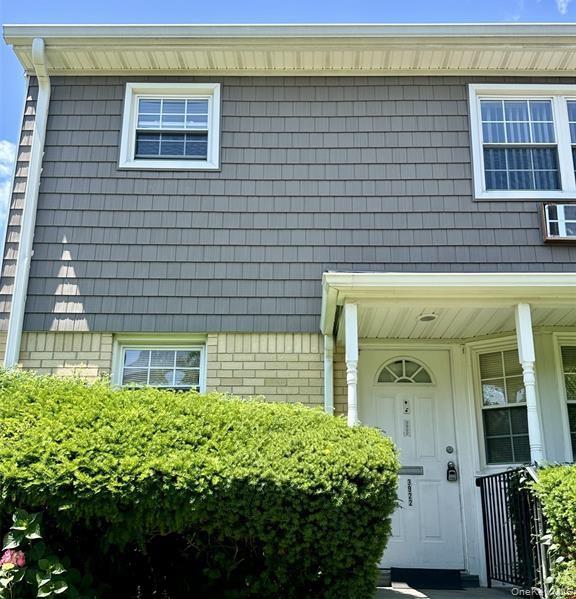 1st image of 3922 Wilshire Ln #H, Islip, NY 11796 | MLS# 1024057
