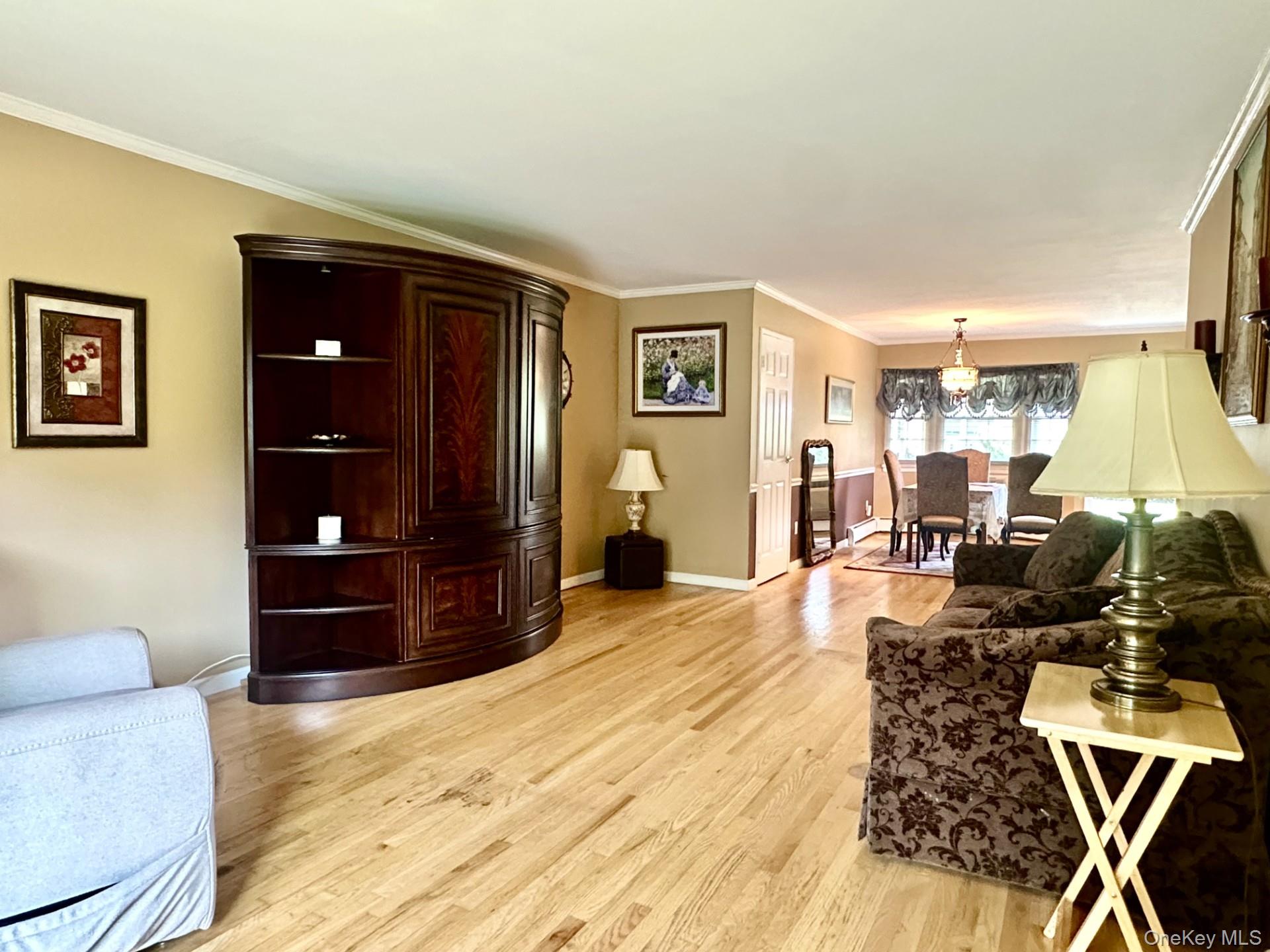 3rd image of 3922 Wilshire Ln #H, Islip, NY 11796 | MLS# 1024057
