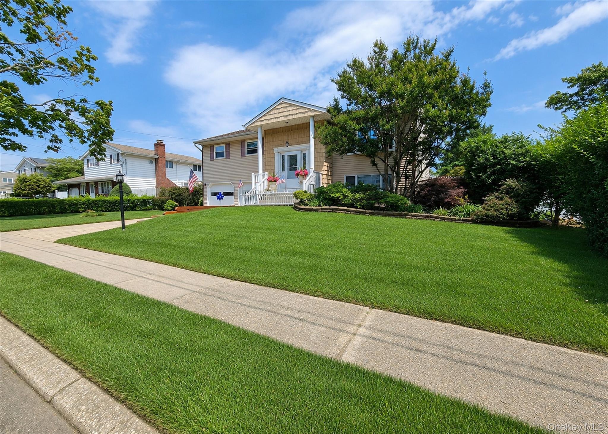 2nd image of 7 Sterling Dr, Brookhaven, NY 11755 | MLS# 1024169