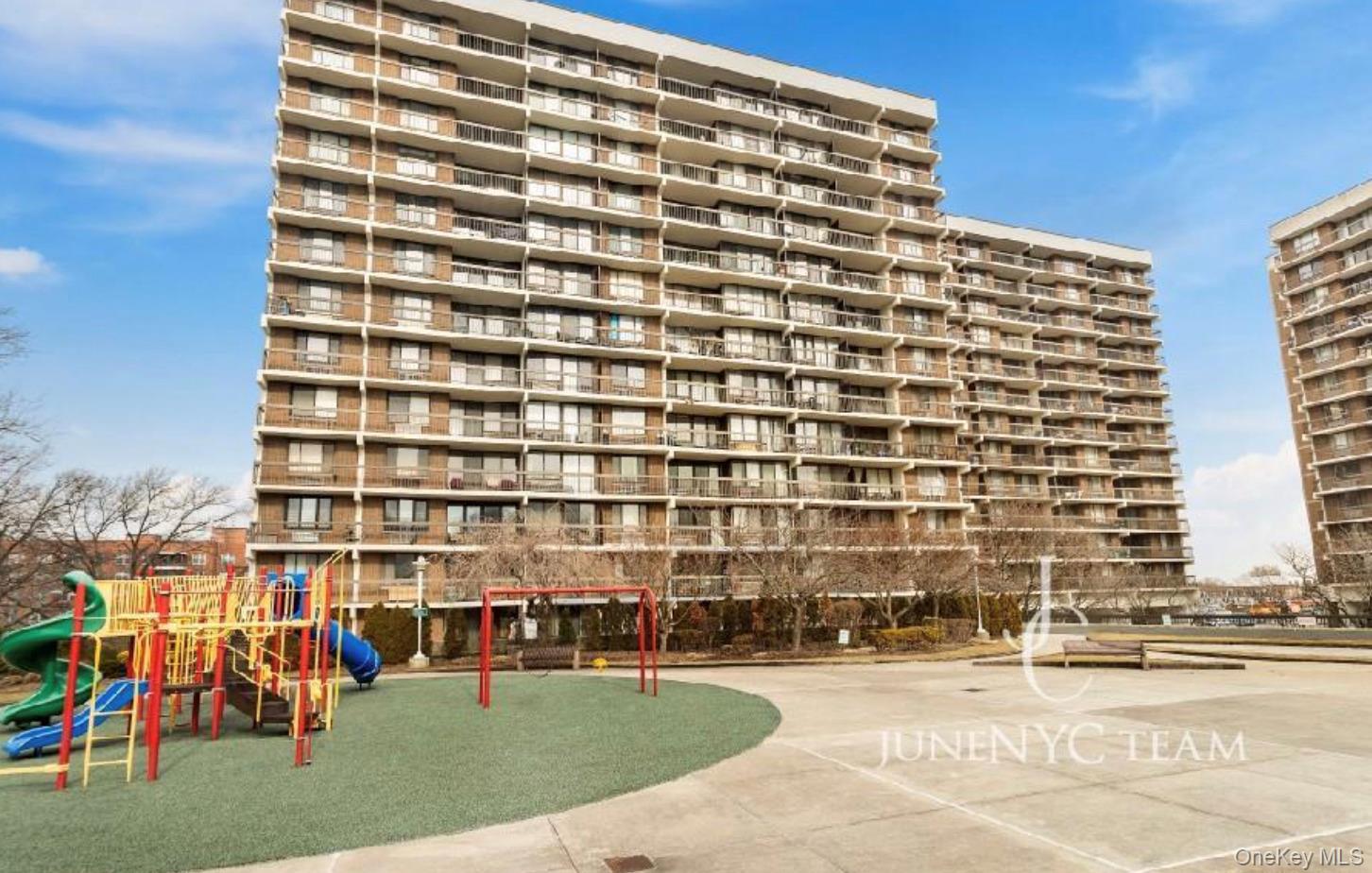 13th image of 15038 Union Turnpike #8M, Flushing, NY 11367 | MLS# 1024173