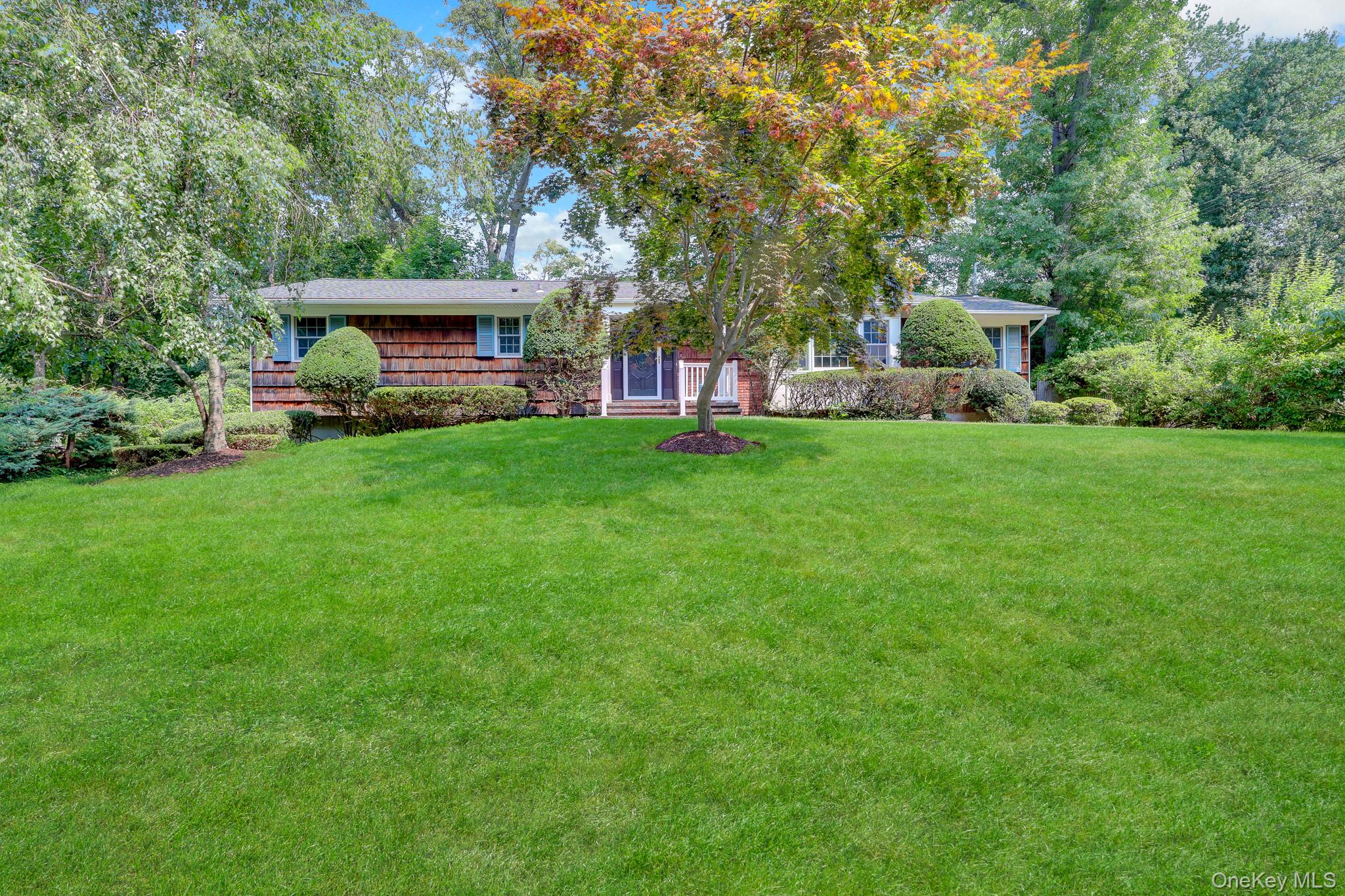 33rd image of 9 Pleasant Dr, Brookhaven, NY 11733 | MLS# 1024174