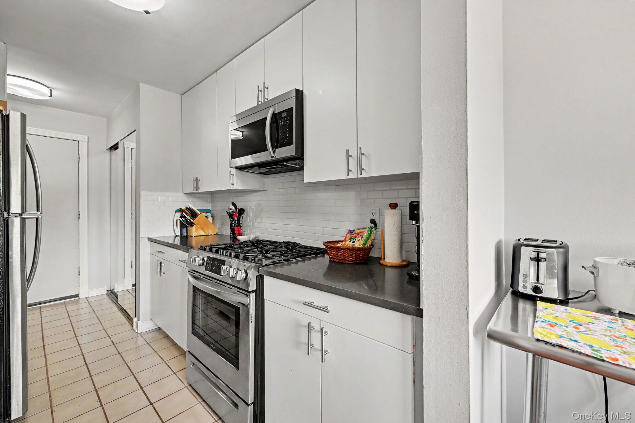 Homes for sale in Greenburgh, NY | 352 Central Park Ave #D11, Greenburgh, NY 10583 | MLS# 1024179