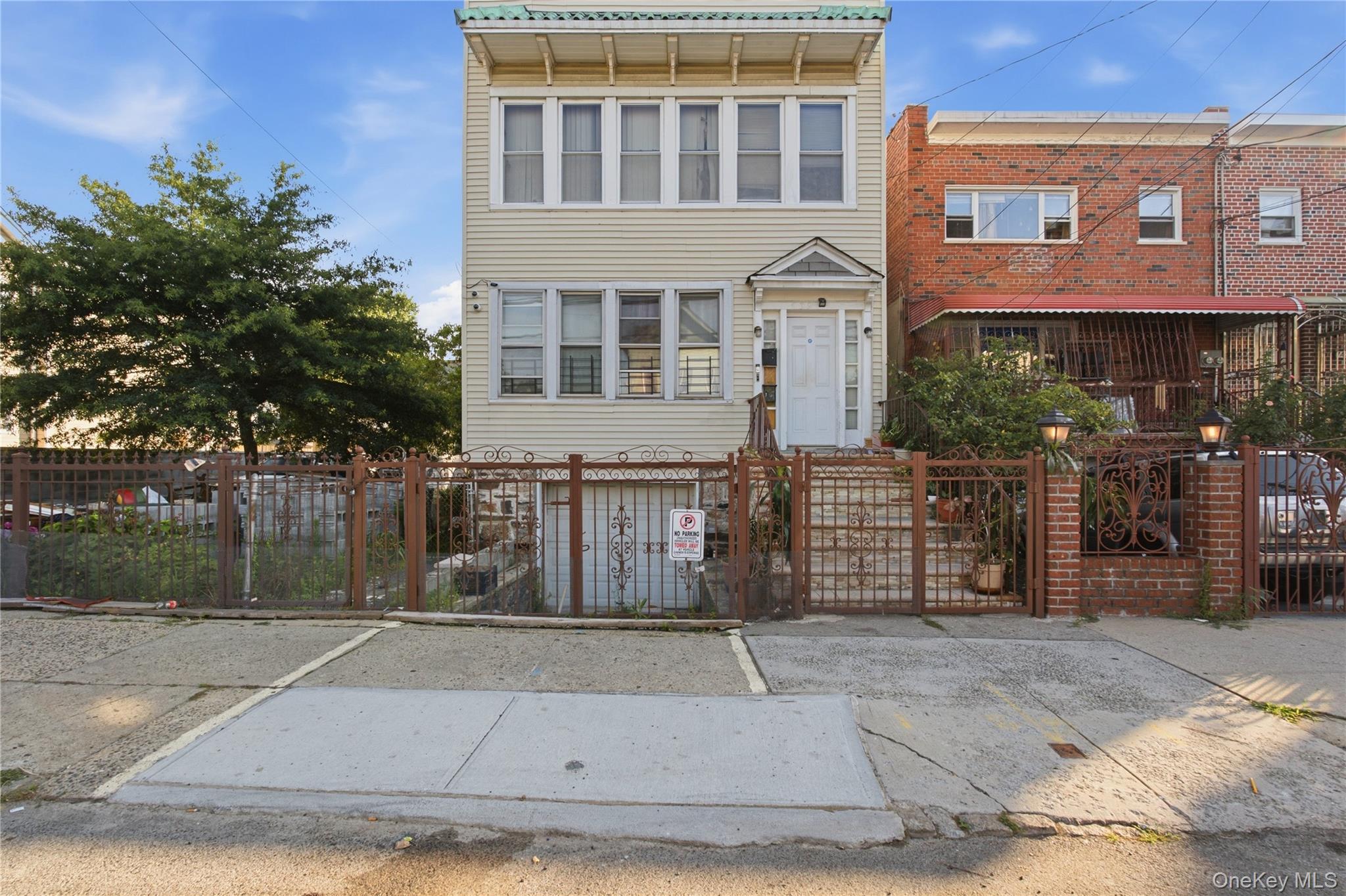 1st image of 739 E 224th St, Bronx, NY 10466 | MLS# 1024200