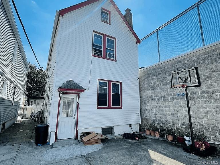 2nd image of 15013 118th Ave, New York, NY 11434 | MLS# 1024237