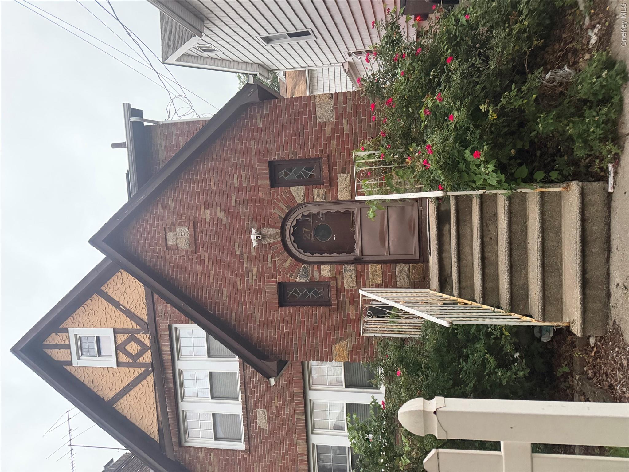 2nd image of 27 Leonard Pl, Yonkers, NY 10704 | MLS# 1024292