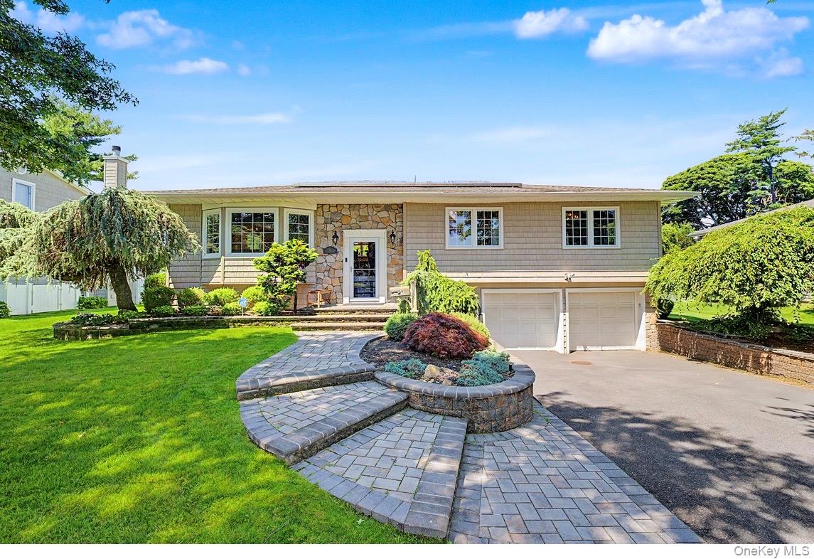 1st image of 9 Cortland Ave, Oyster Bay, NY 11753 | MLS# 1024311