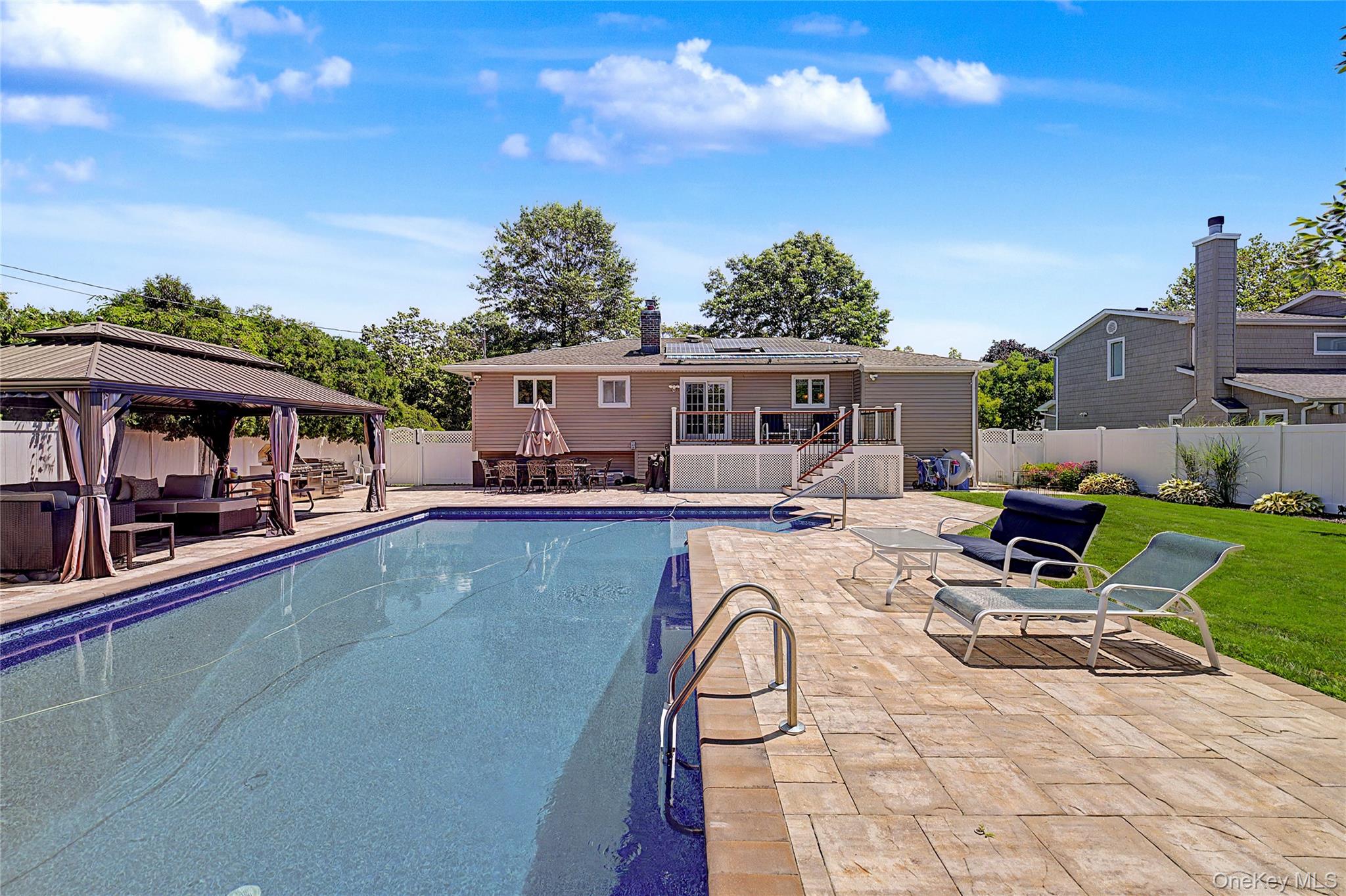 5th image of 9 Cortland Ave, Oyster Bay, NY 11753 | MLS# 1024311