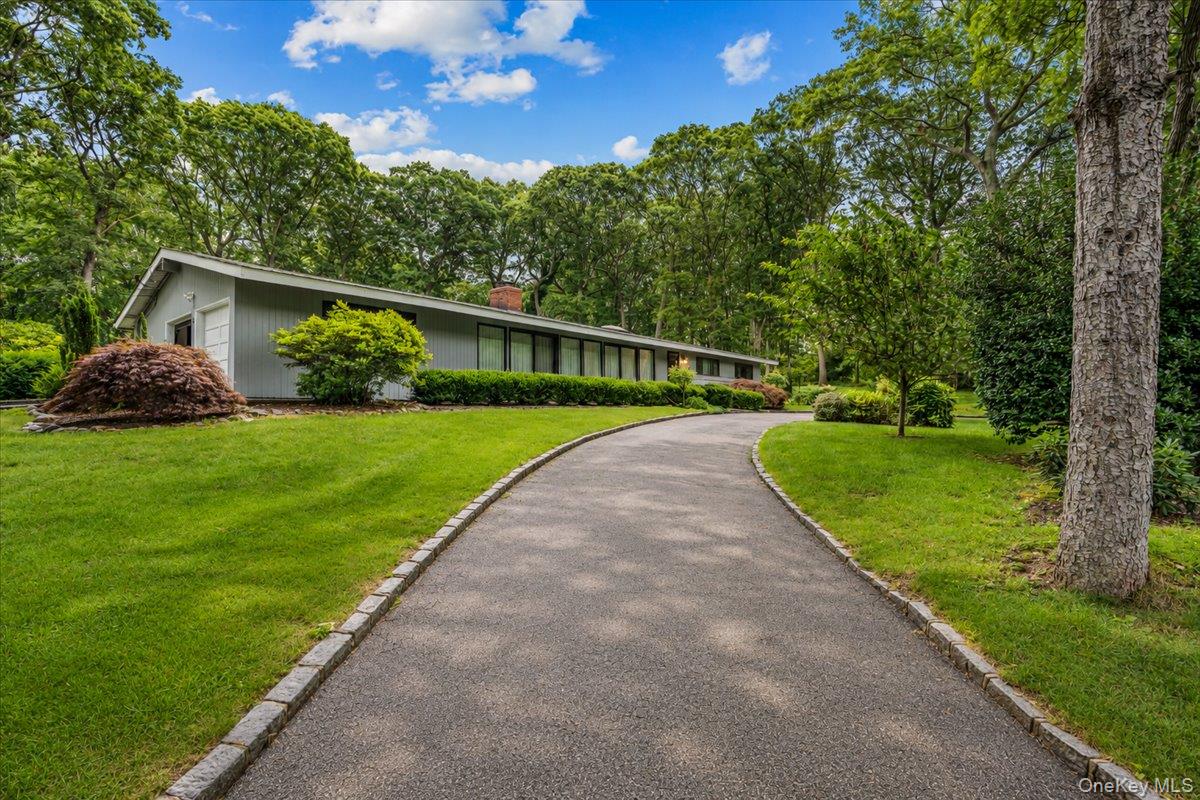 2nd image of 6 Cherry Ln E, Syosset, NY 11791 | MLS# 1024332