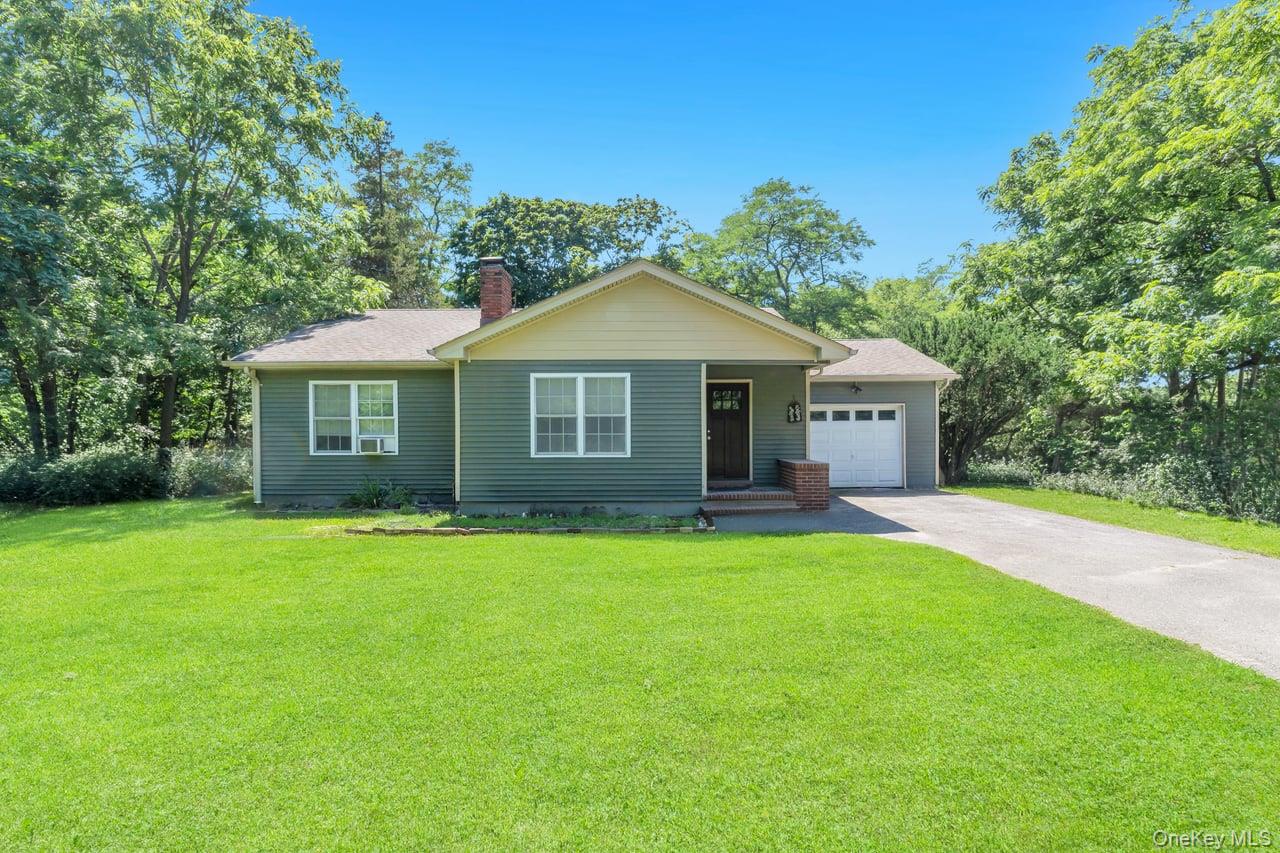 4th image of 430 Yaphank Middle Island Rd, Brookhaven, NY 11980 | MLS# 1024352