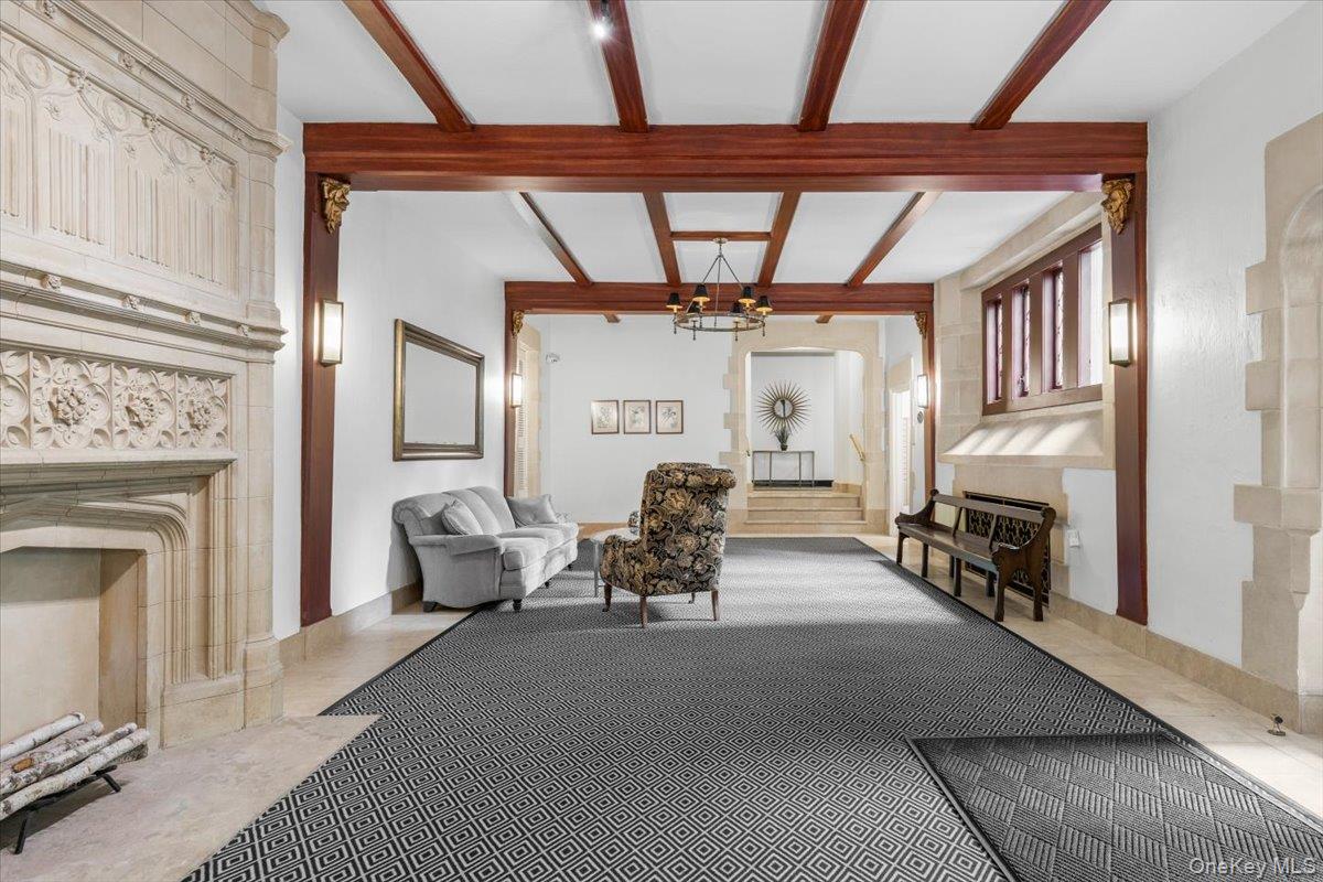 2nd image of 250 Bronxville Rd, Yonkers, NY 10701