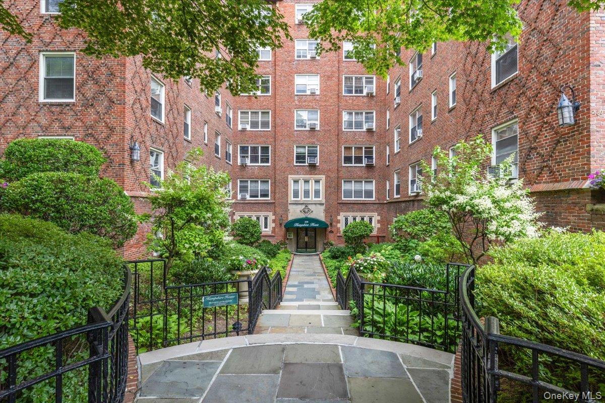 1st image of 250 Bronxville Rd, Yonkers, NY 10701