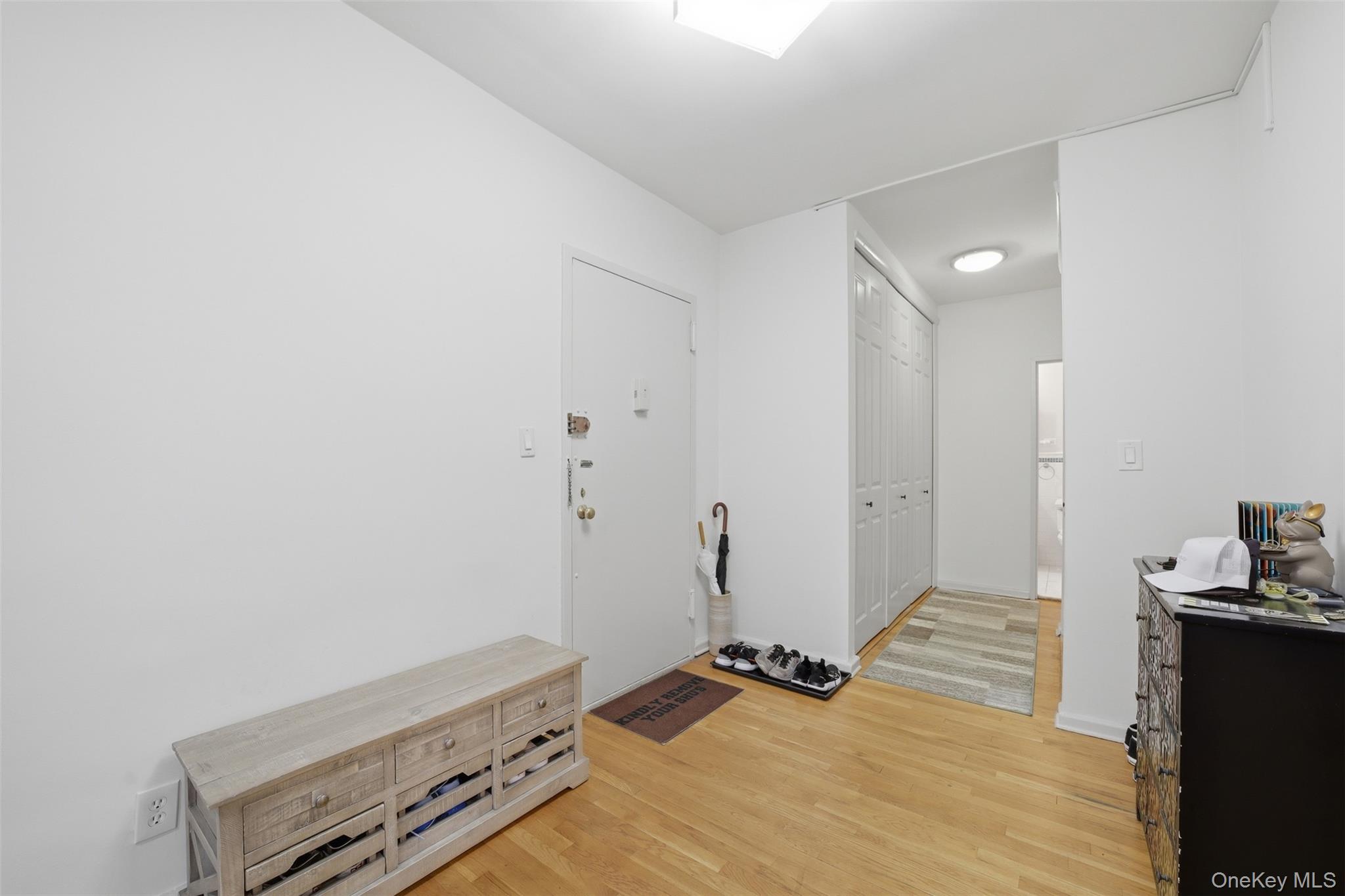 3rd image of 953 W Boston Post Rd, Mamaroneck, NY 10543