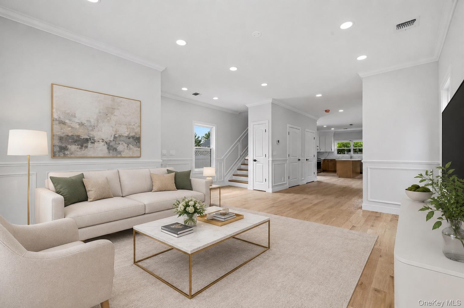 3rd image of 249 Bedford Ave, New Hyde Park, NY 11040 | MLS# 1024415