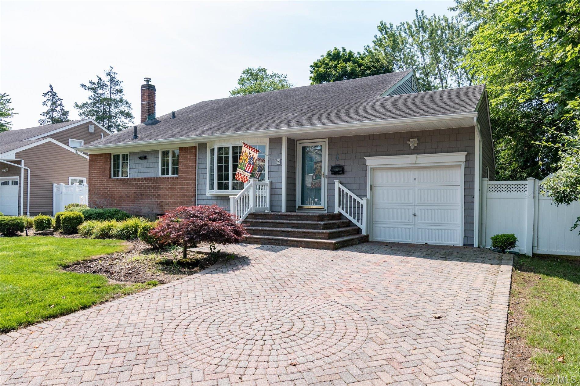 2nd image of 4 Jerold St, Oyster Bay, NY 11803 | MLS# 1024441