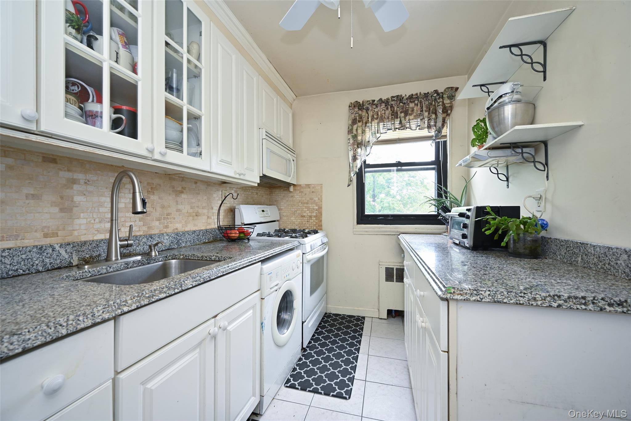 4th image of 245-12 62Nd Ave, New York, NY 11362