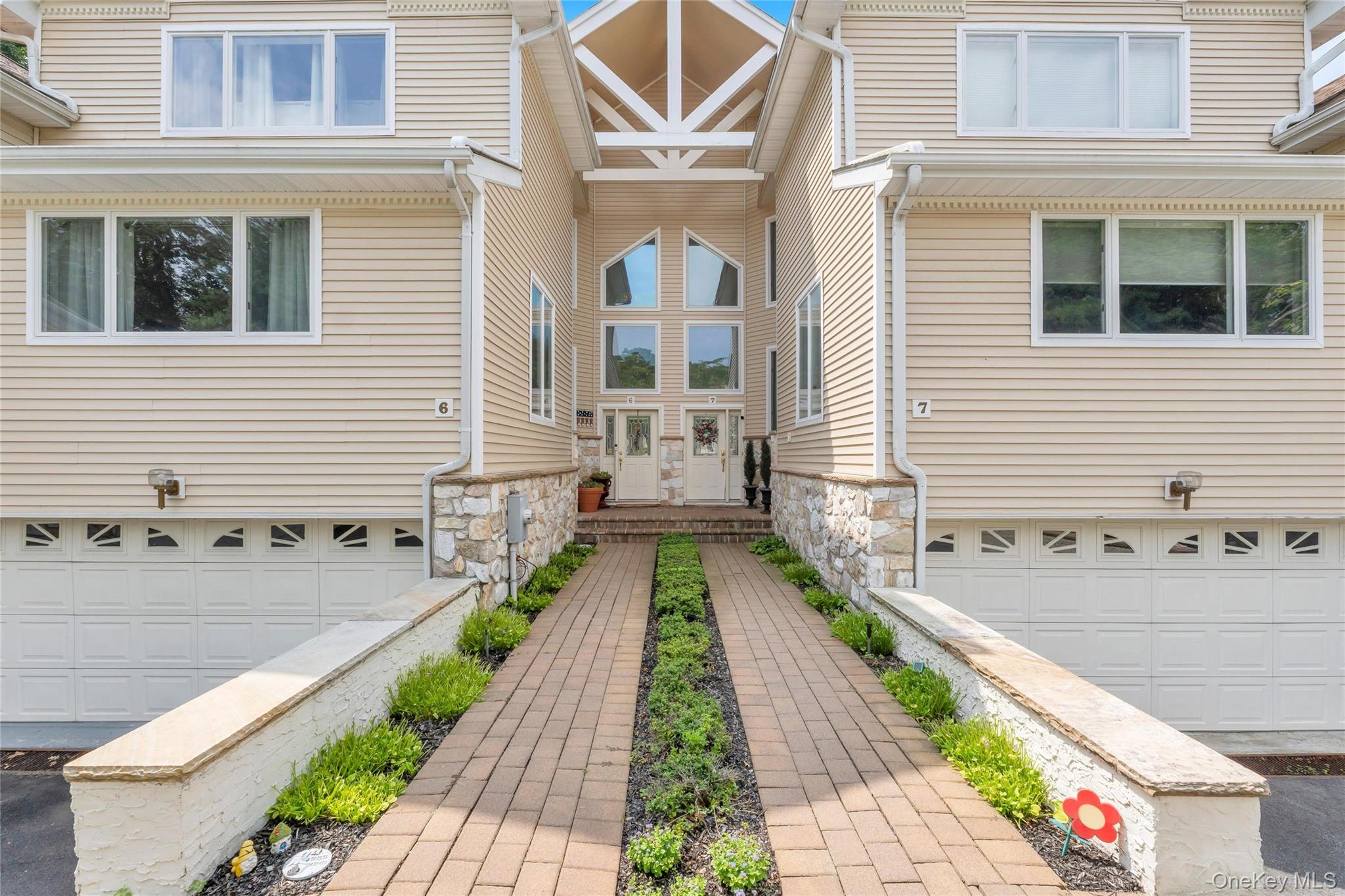 2nd image of 6 Princess Tree Ct, Brookhaven, NY 11777 | MLS# 1024562