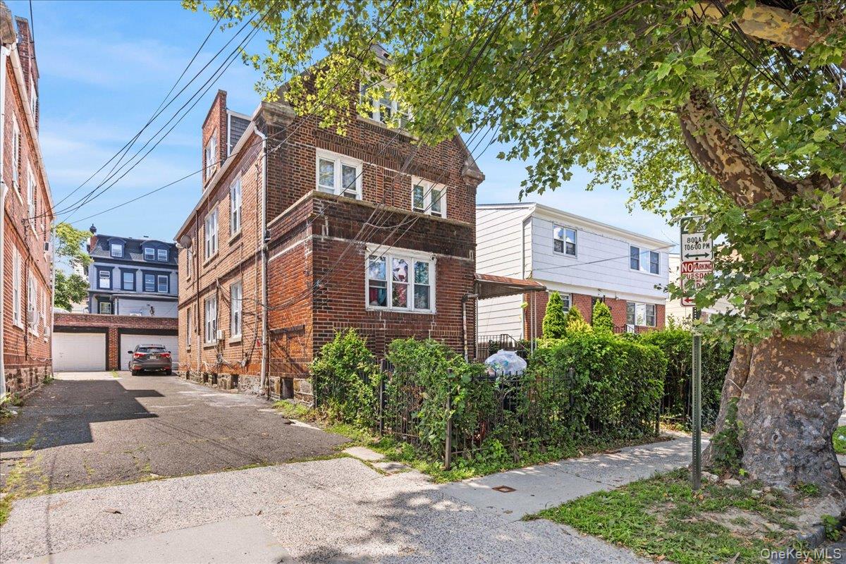 2nd image of 32 S 8th Ave, Mount Vernon, NY 10550 | MLS# 1024639