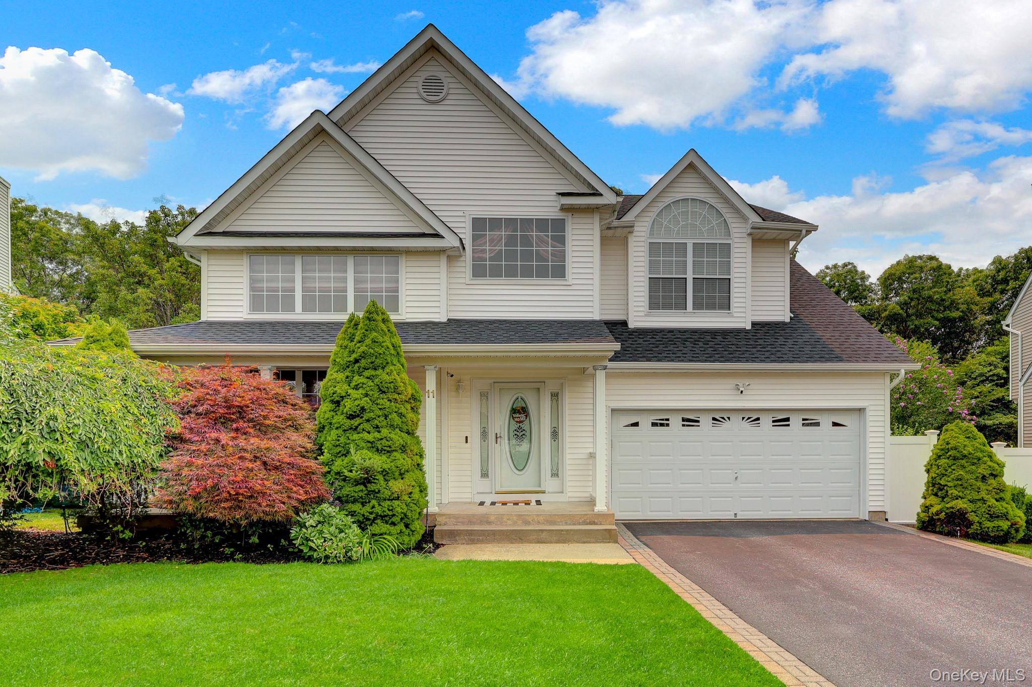 1st image of 11 Scenicview Crescent Crescent, Manorville, NY 11949 | MLS# 1024733