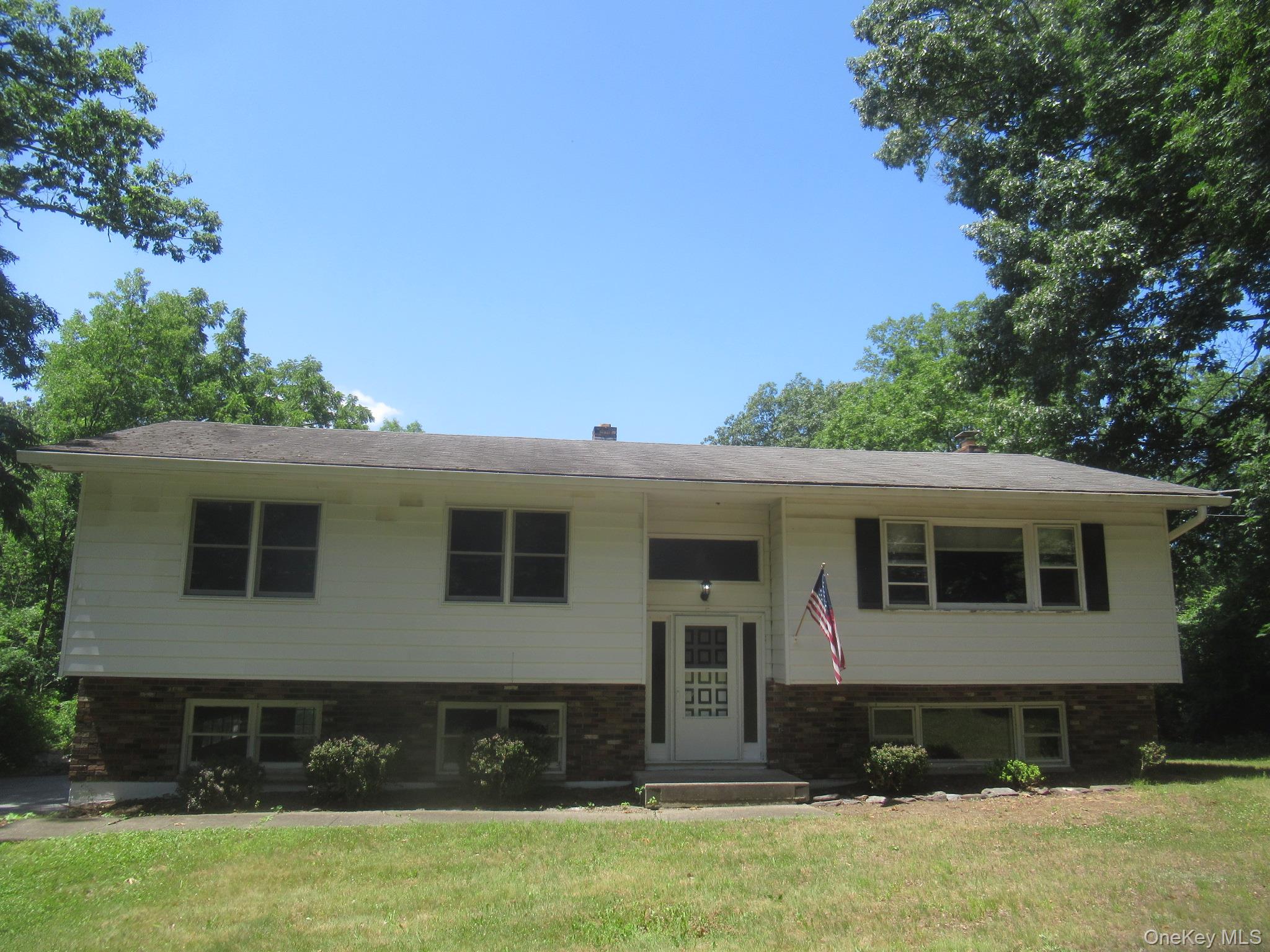 Homes for sale in Beekman, NY | 17 Jack And Jill Rd, Beekman, NY 12570 | MLS# 1024734