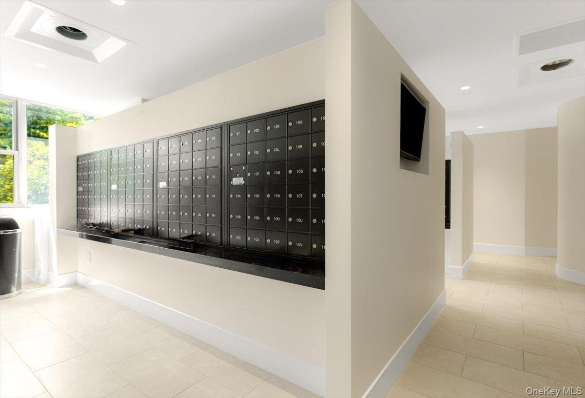 4th image of 70-25 Yellowstone Blvd #7X, Forest Hills, NY 11375 | MLS# 1024747