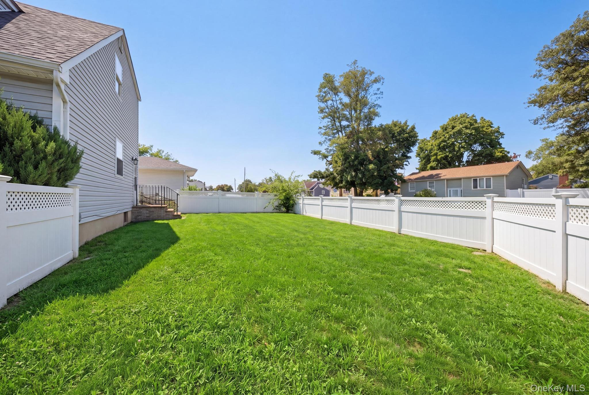 4th image of 85 Schleigel Blvd, Oyster Bay, NY 11735 | MLS# 1024776