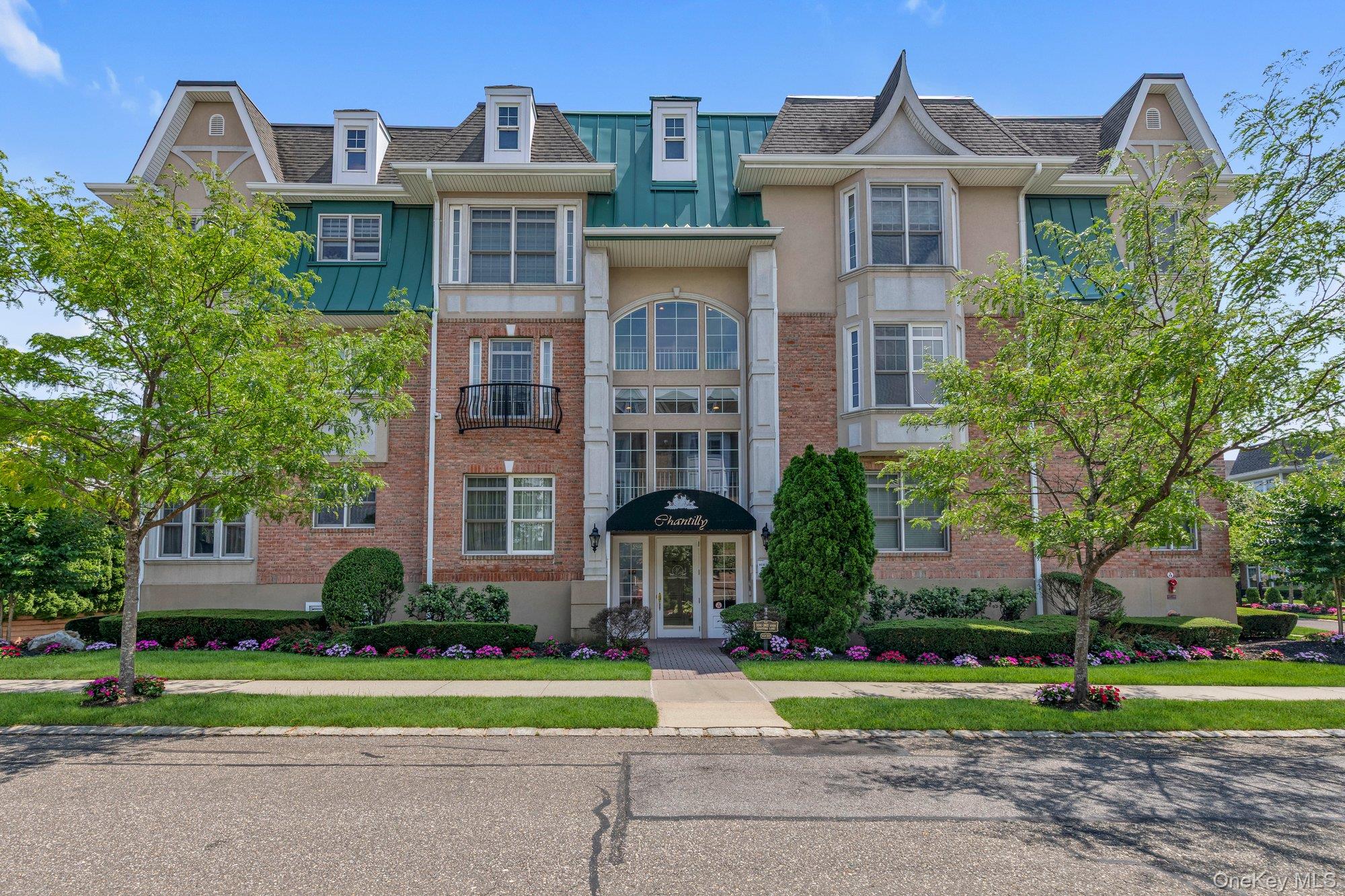 1st image of 348 Trotting Ln, Hempstead, NY 11590 | MLS# 1024788