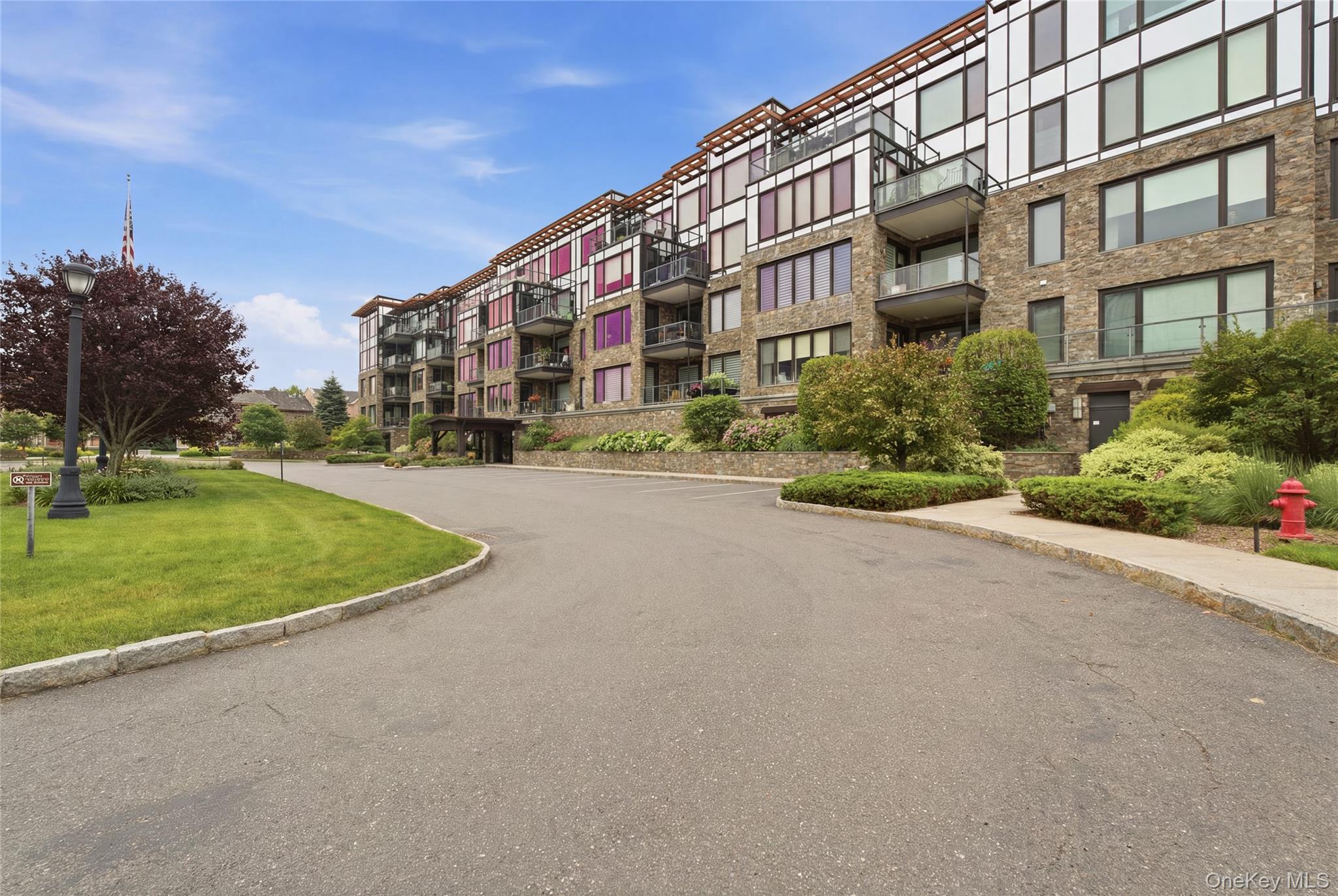 Homes for sale in Greenburgh, NY | 16 Rivers Edge Dr #201, Greenburgh, NY 10591 | MLS# 1024797