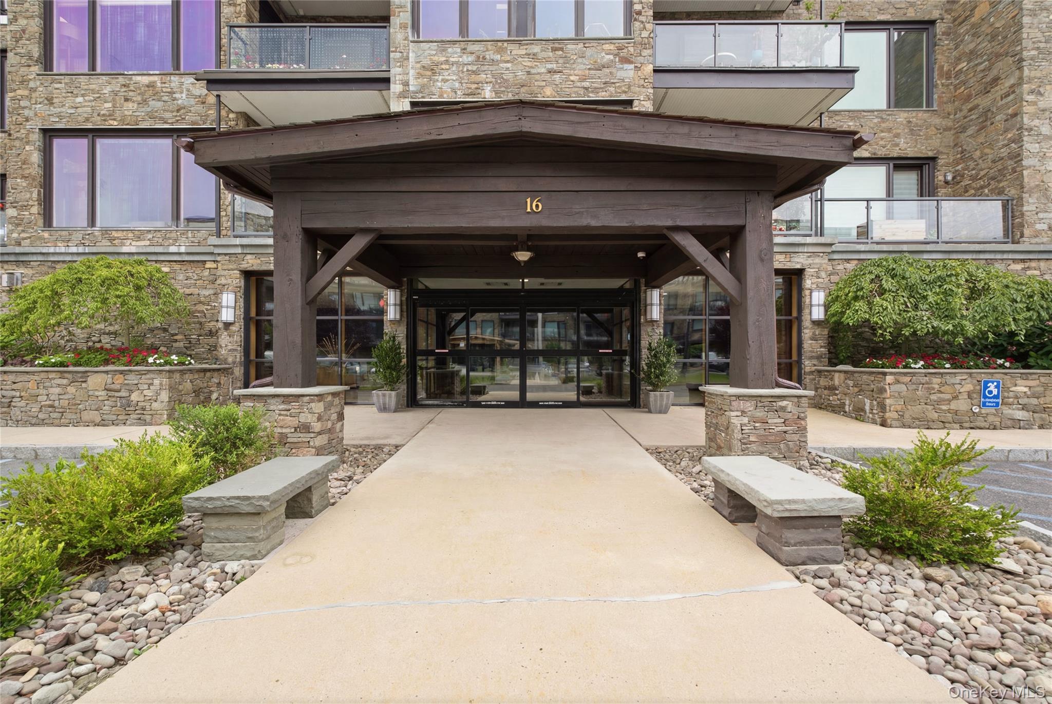 Homes for sale in Greenburgh, NY | 16 Rivers Edge Dr #201, Greenburgh, NY 10591 | MLS# 1024797