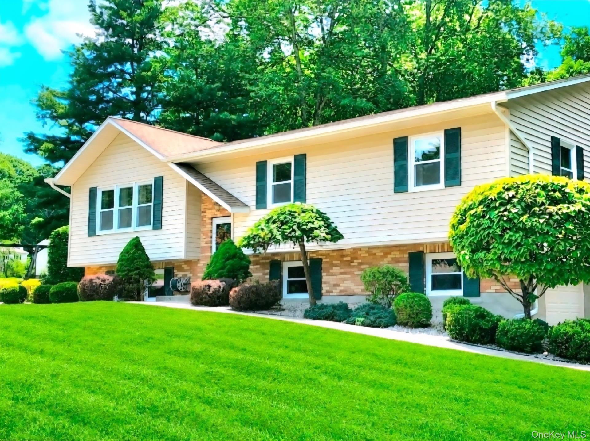2nd image of 4 Tanglewood Ln, La Grange, NY 12603 | MLS# 1024864