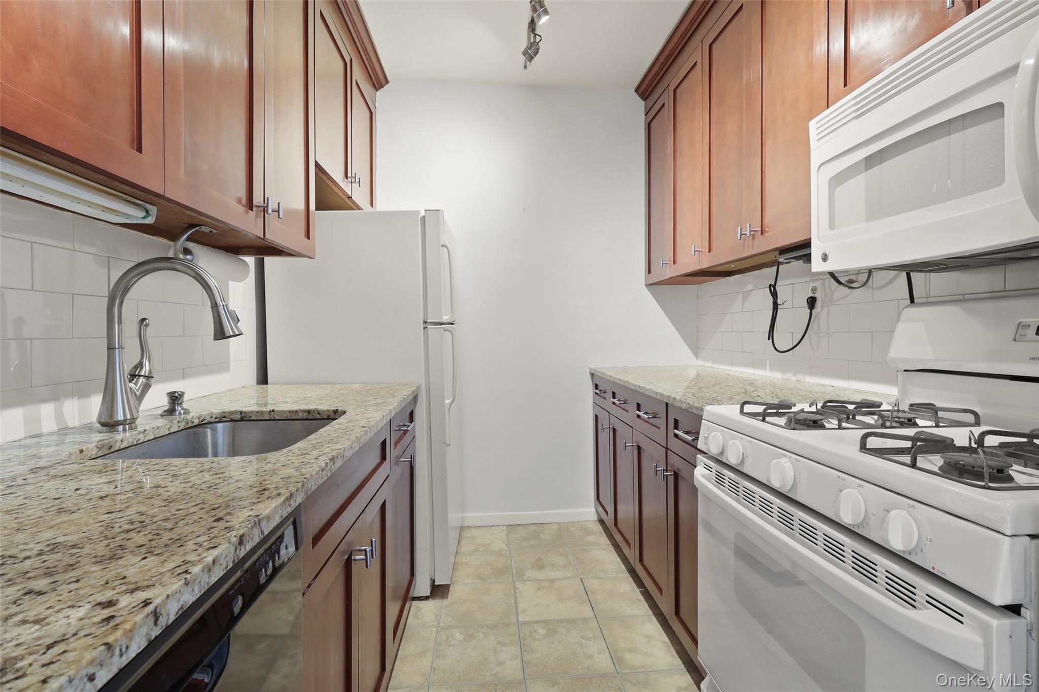 3rd image of 360 Westchester Ave #623, Rye Town, NY 10573 | MLS# 1024900