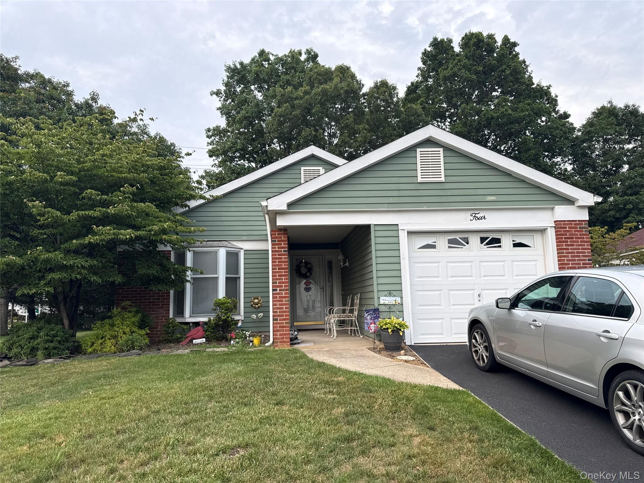 1st image of 4 Lamont Ct, Ridge, NY 11961 | MLS# 1024909