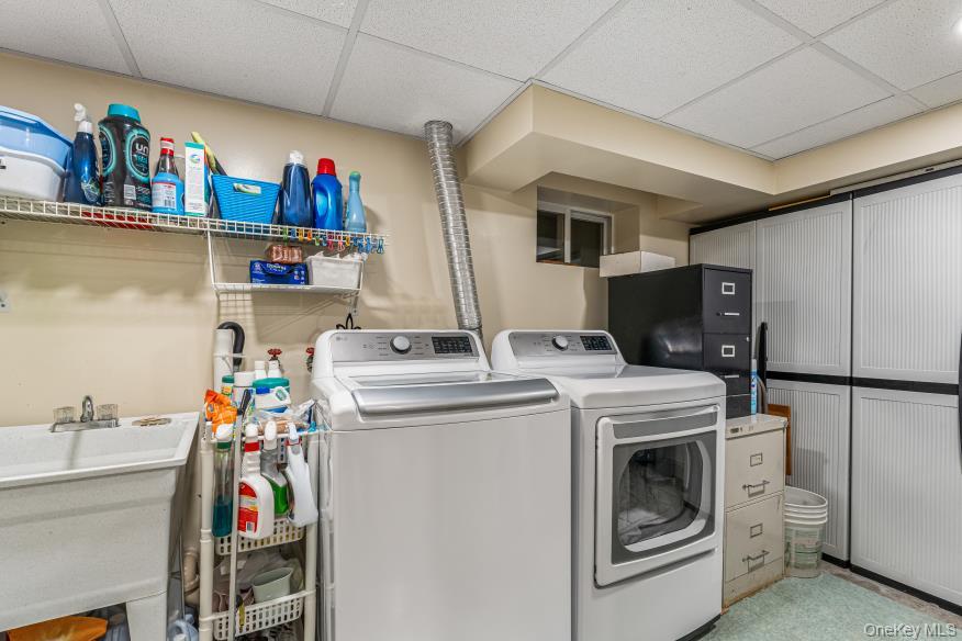 18th image of 8617 253rd St, New York, NY 11426 | MLS# 1024945