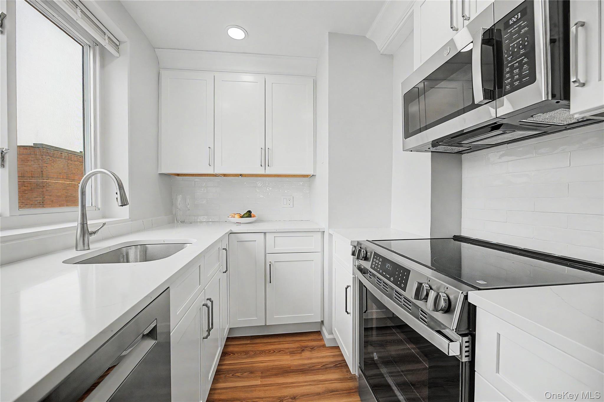 3rd image of 56 Doyer Ave #6A, White Plains, NY 10605 | MLS# 1024976
