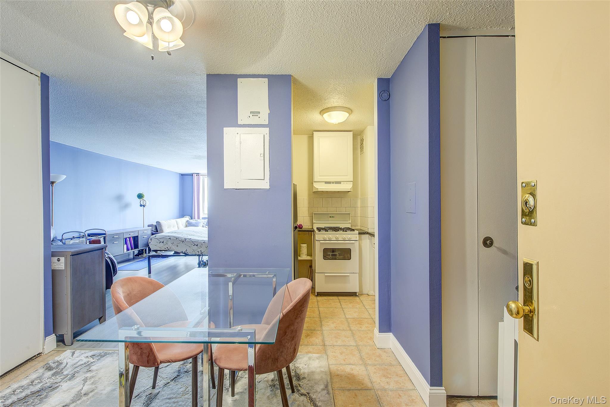 2nd image of 118-17 Union Turnpike #11J, New York, NY 11375 | MLS# 1025007